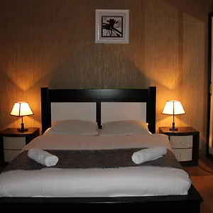 3* Отель Elegant